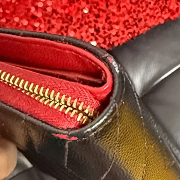 YSL Black & Red Zippy Wallet with Gold Logo - Picture 14 of 15
